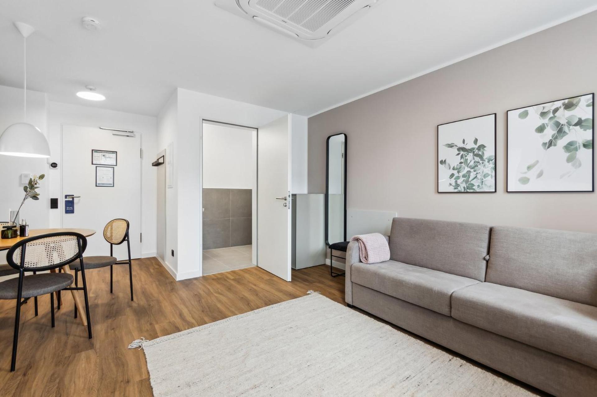 Limehome Oberhausen Paul-Reusch-Str Ruang foto
